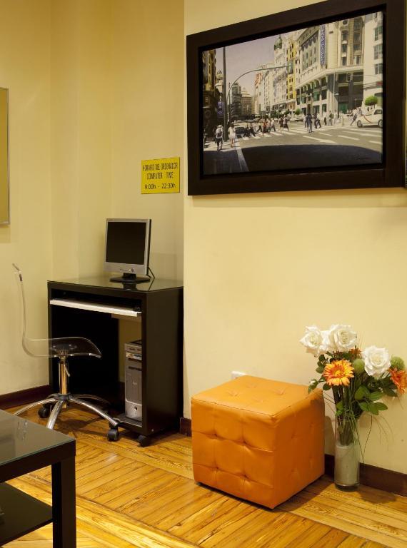 מדריד Hostal Los Alpes מראה חיצוני תמונה