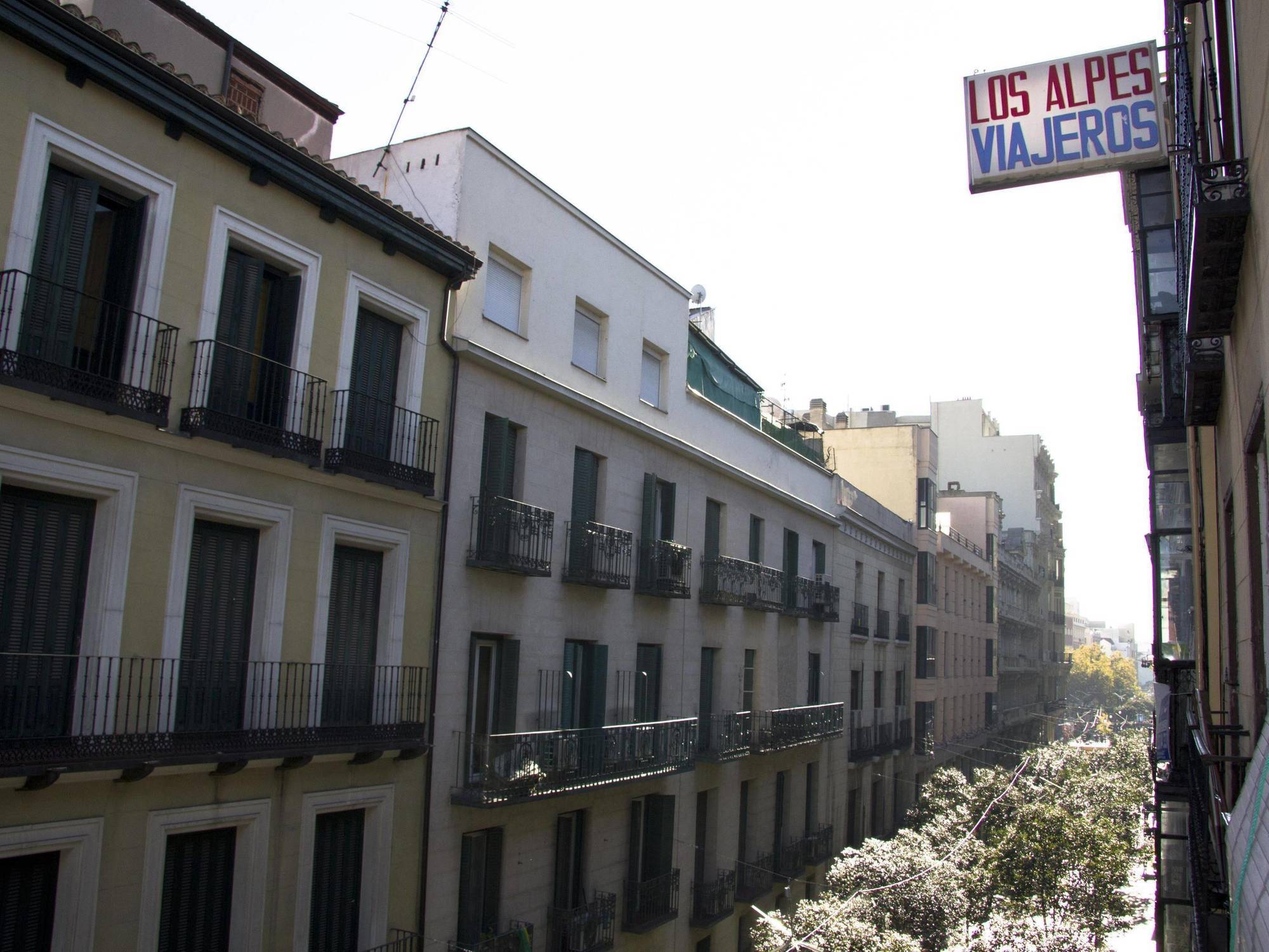 מדריד Hostal Los Alpes מראה חיצוני תמונה